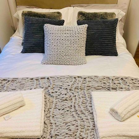 Luxury Fulham Flat With 5* Touches Nr River Thames 伦敦 外观 照片